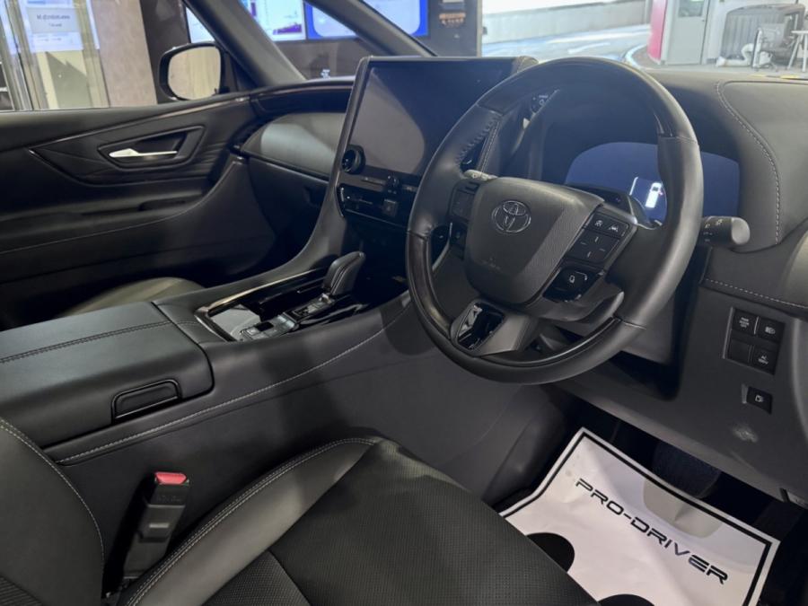 VELLFIRE Z PREMIER HEV - Image 8